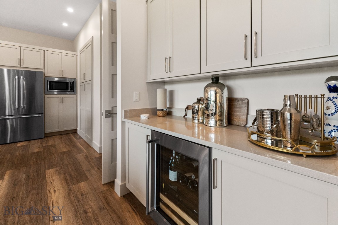 47 Wickwire Property Photo 5