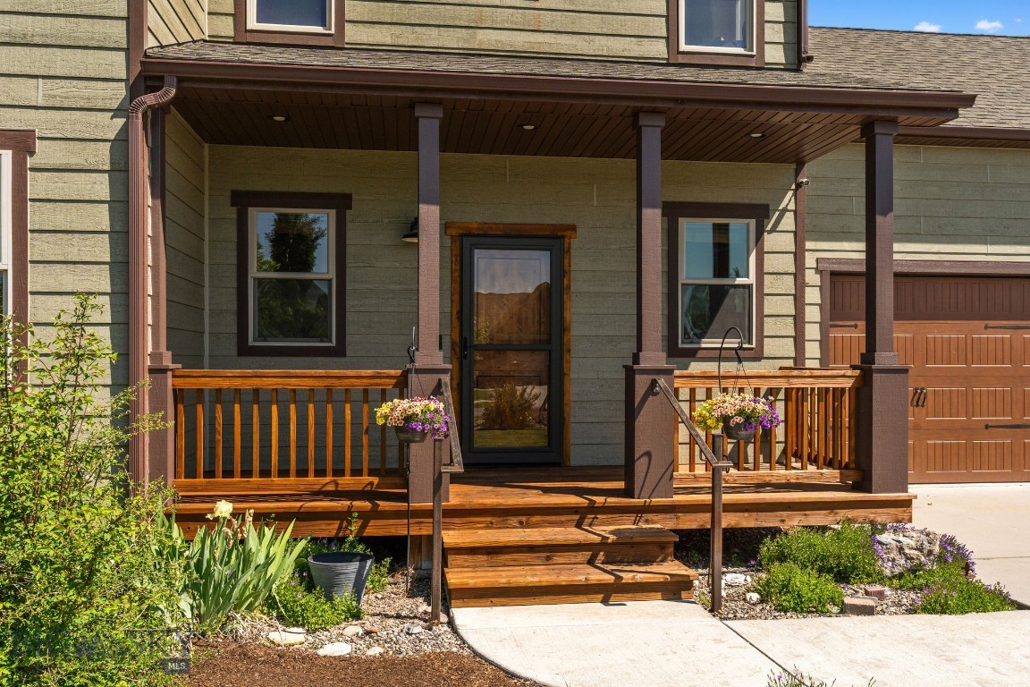 109 Baker Street Property Photo 5