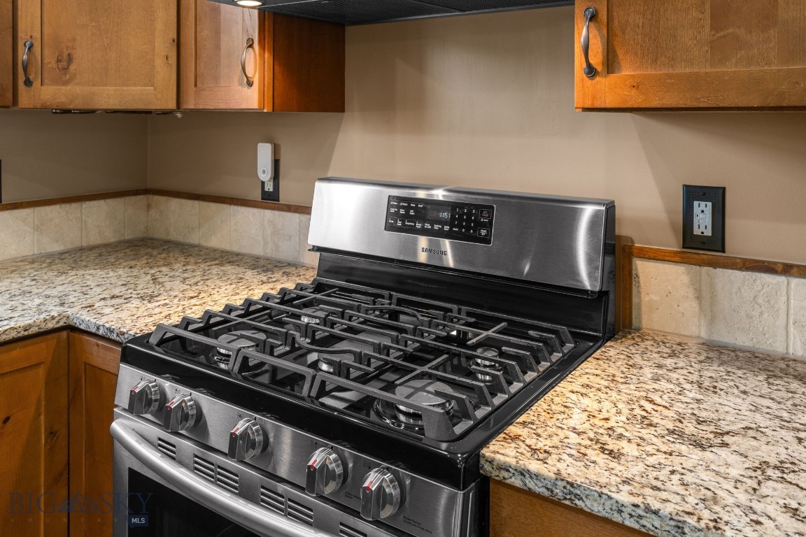 109 Baker Street Property Photo 13