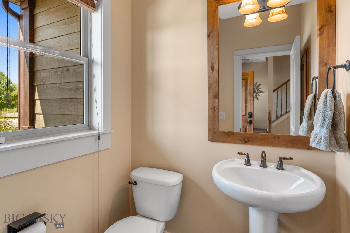 109 Baker Street Property Photo 20