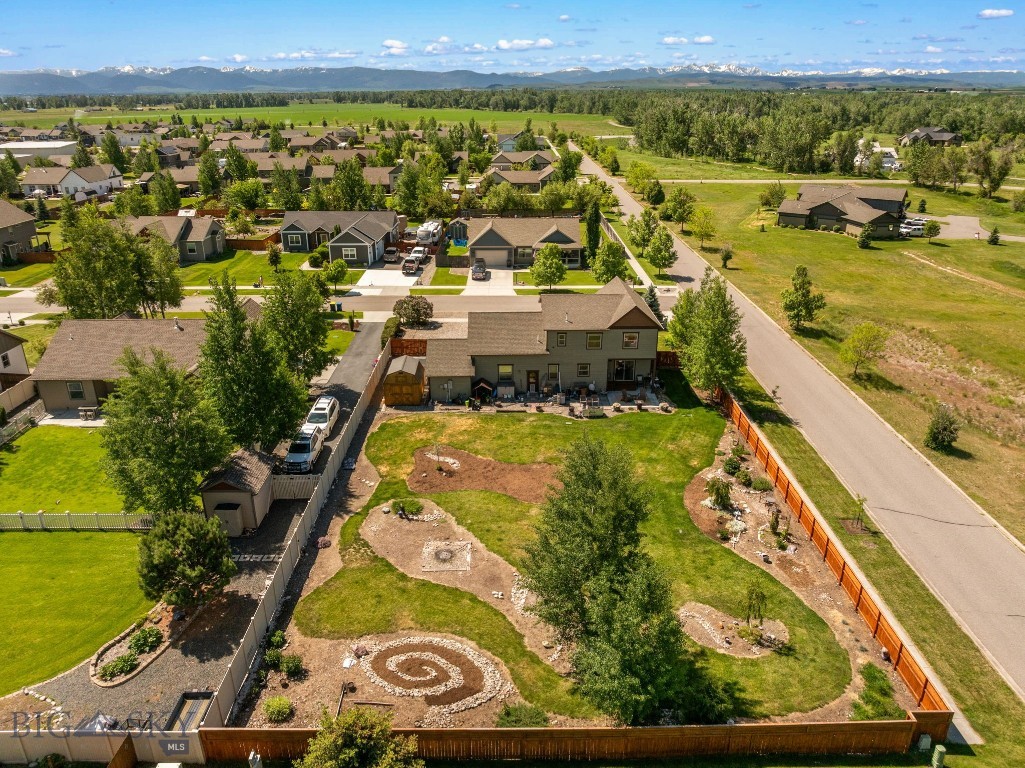 109 Baker Street Property Photo 36