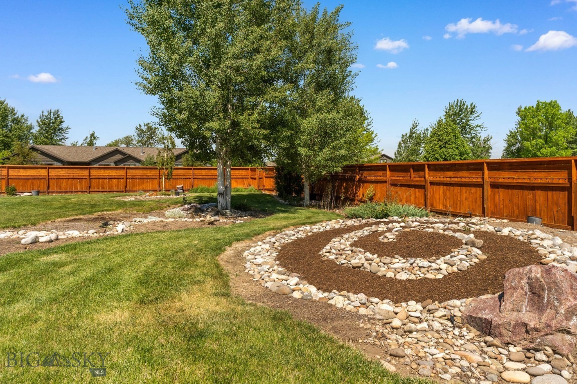 109 Baker Street Property Photo 37
