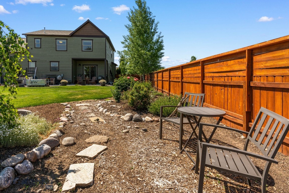 109 Baker Street Property Photo 39