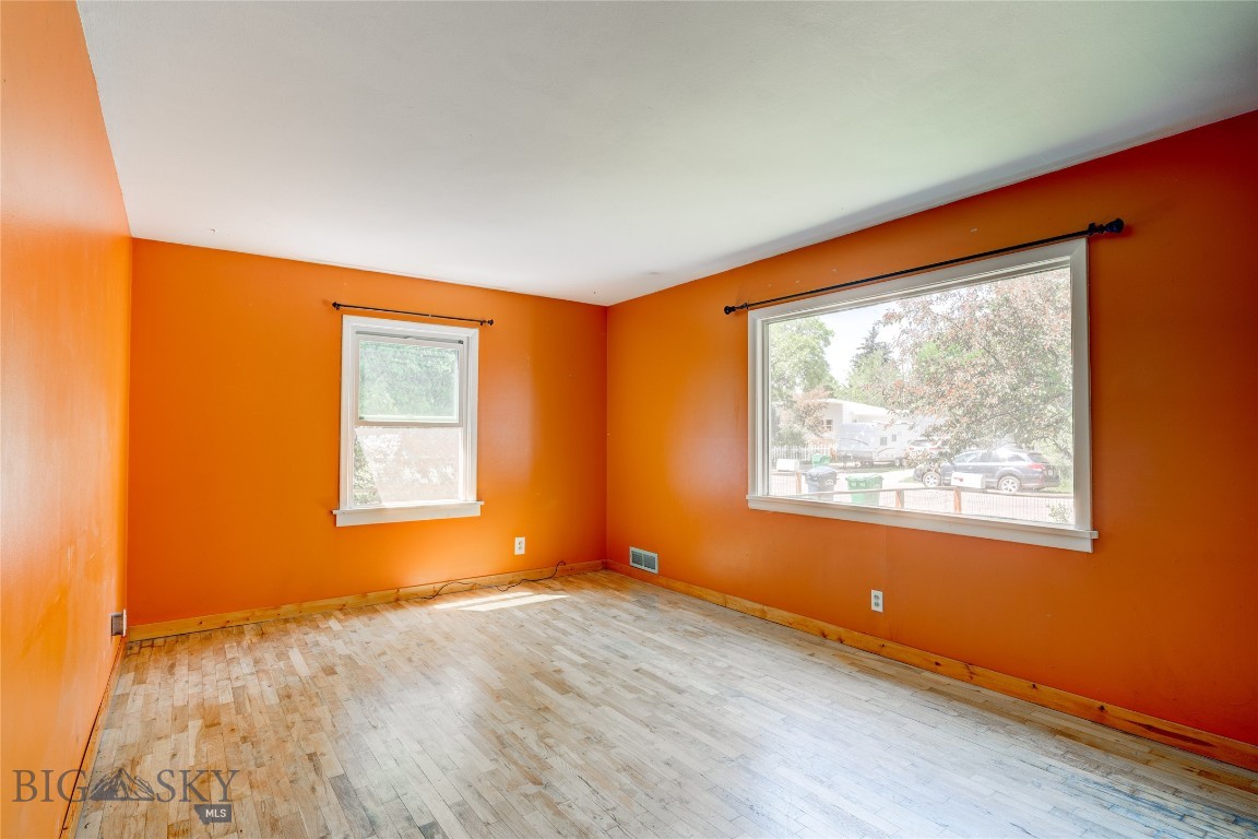304 S 12th Avenue Property Photo 12