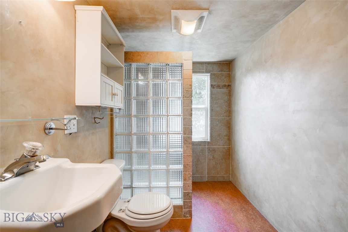304 S 12th Avenue Property Photo 46