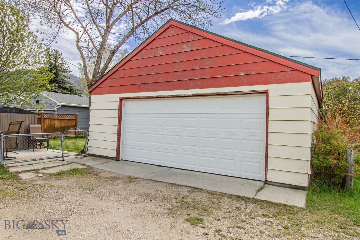 3211 Floral Boulevard Property Photo 45