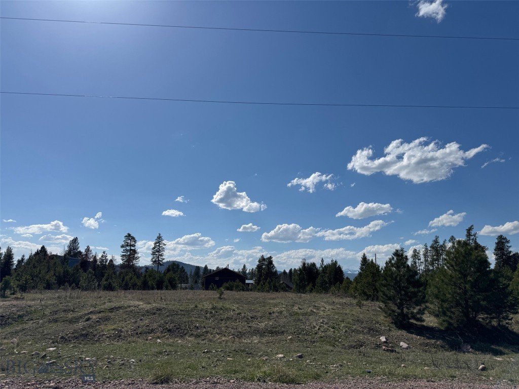 Nhn Pine Drive Property Photo 3