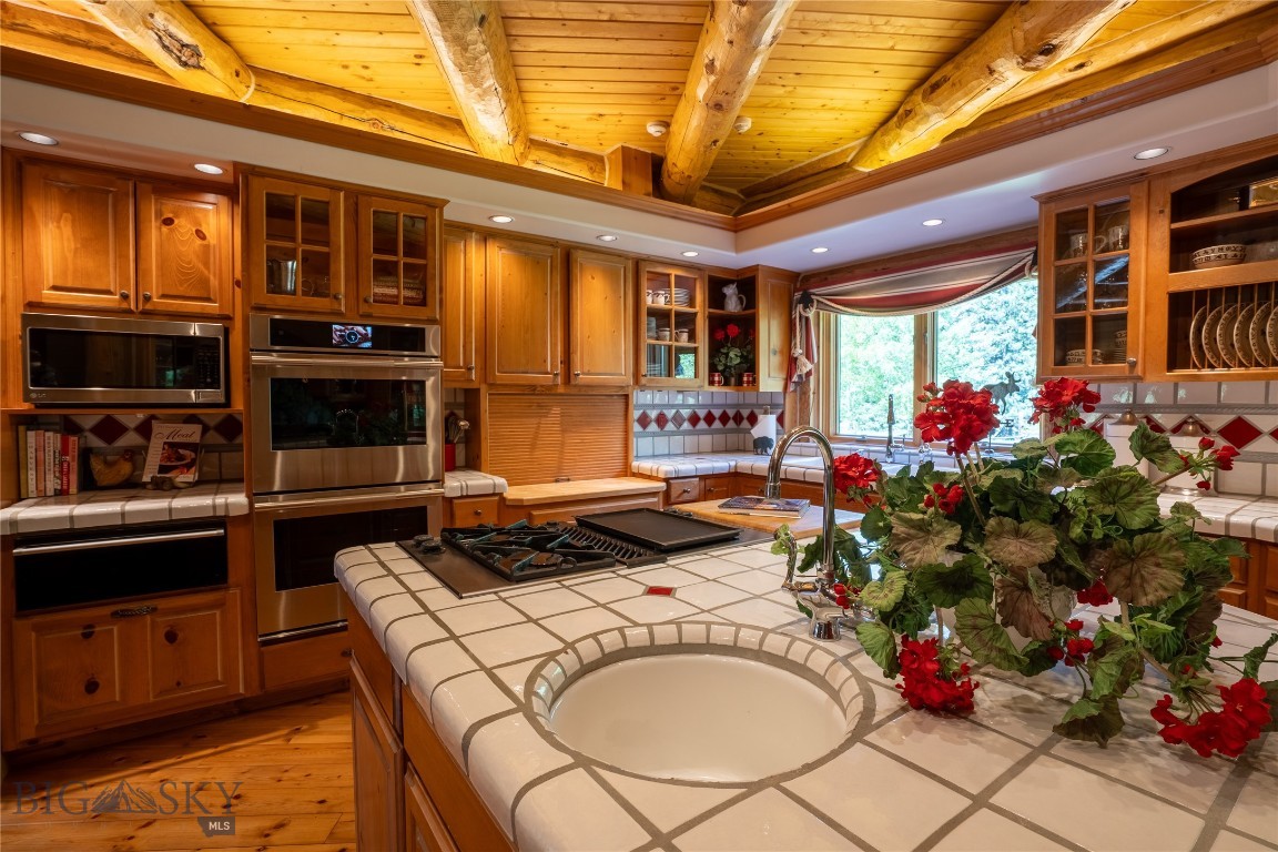 42530 Gallatin Road Property Photo 16