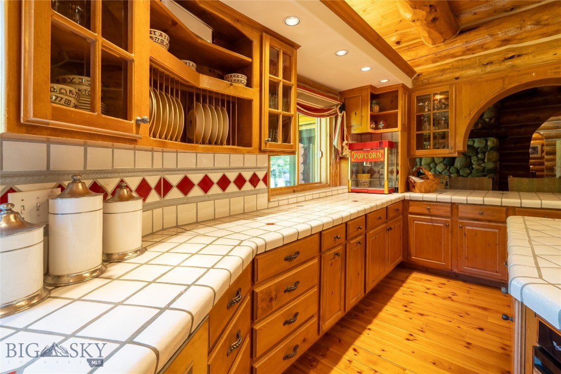 42530 Gallatin Road Property Photo 17
