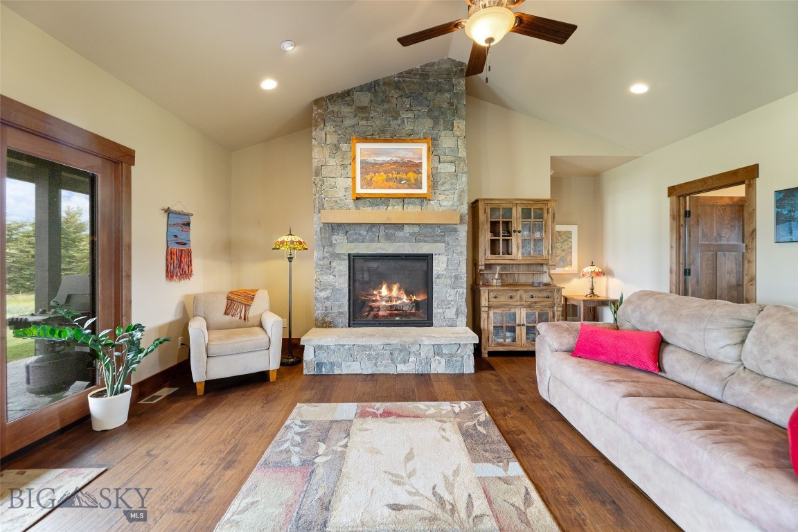 27 Raghorn Property Photo 21