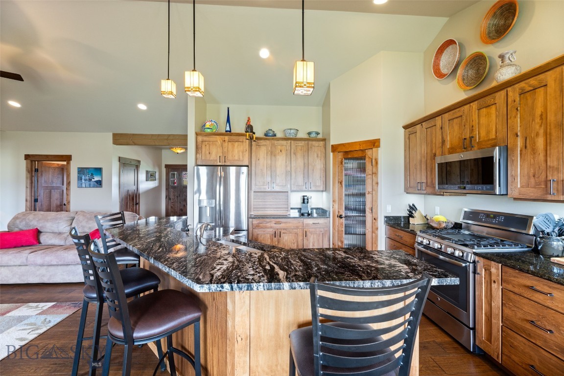 27 Raghorn Property Photo 25