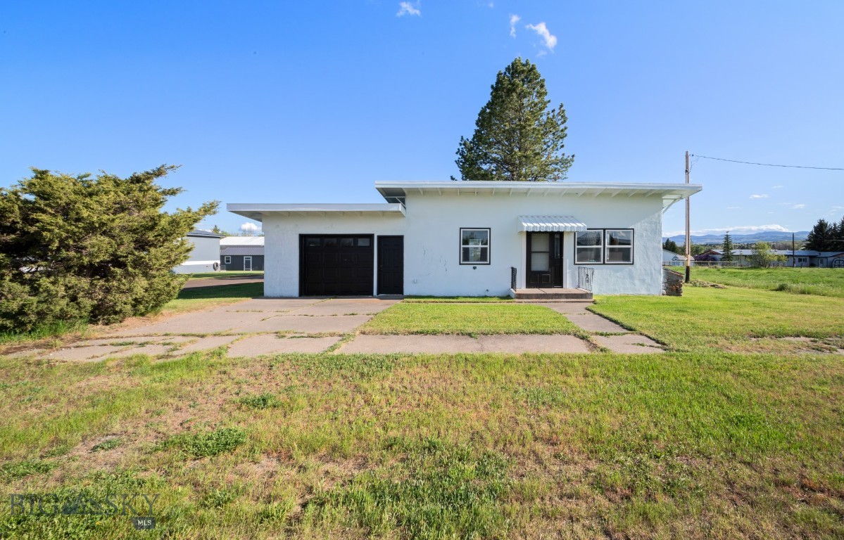 301 5th Street Property Photo 1