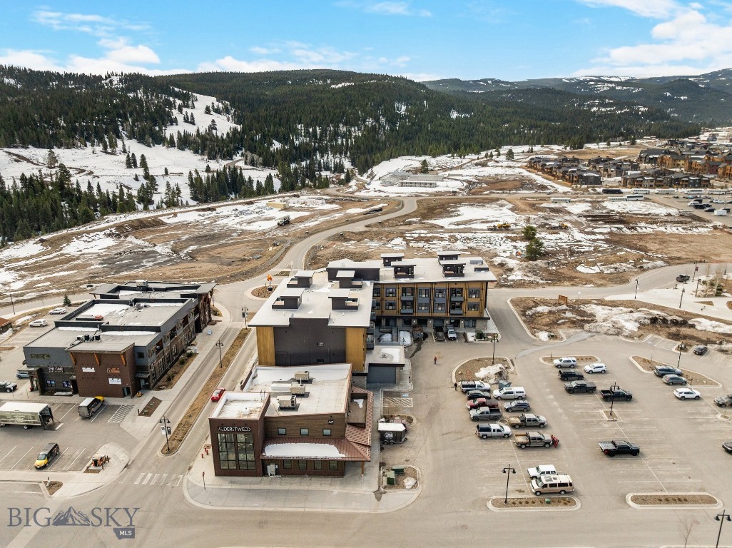 211 Town Center Avenue 1b Property Photo 5