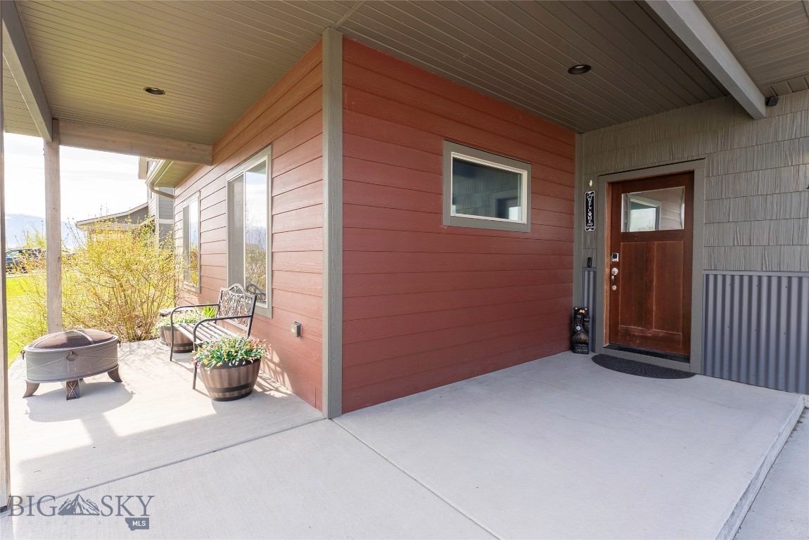 1305 Powers Boulevard Property Photo 7