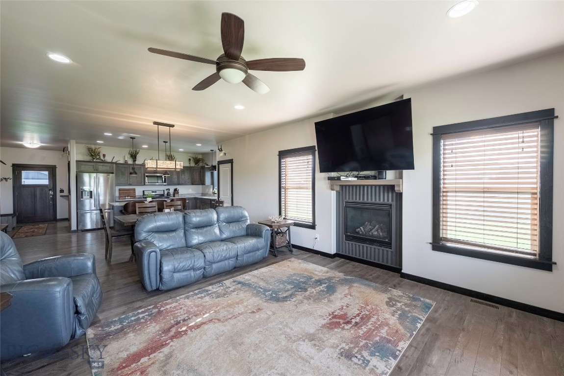 1305 Powers Boulevard Property Photo 21