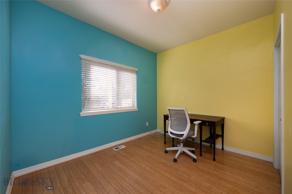 505 E Granite Property Photo 17