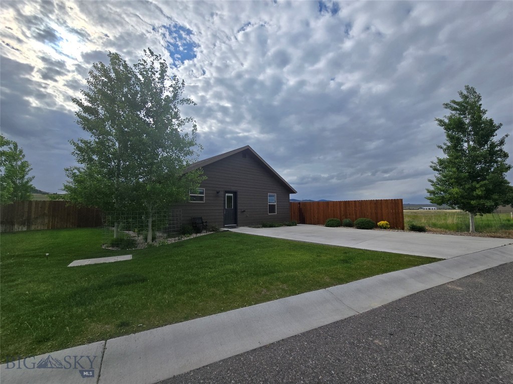 143 Rachel Avenue Property Photo 28