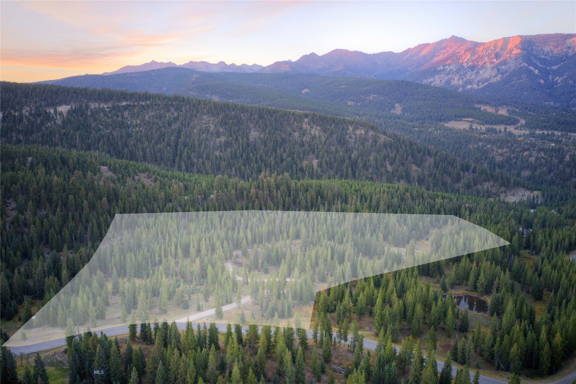208 Outlook Trail