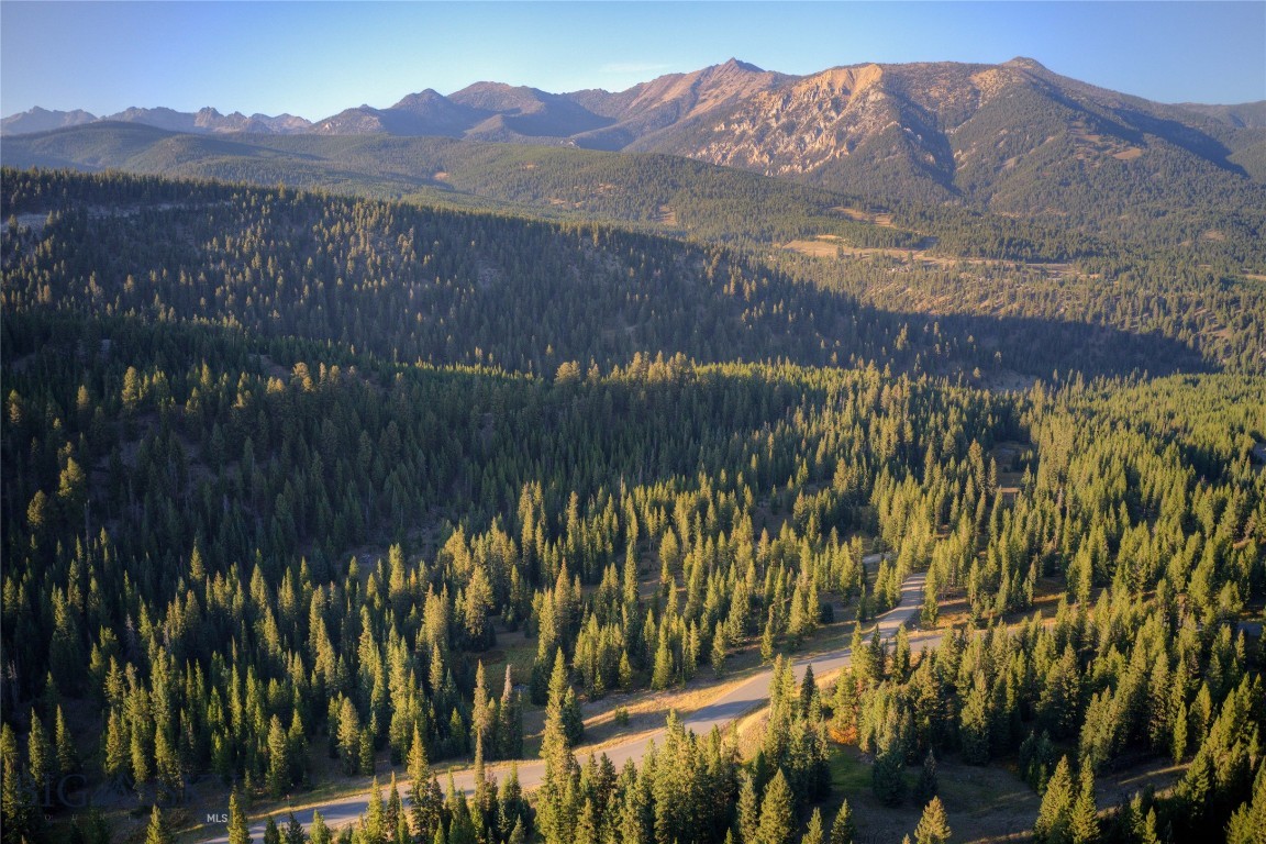 208 Outlook Trail Property Photo 25