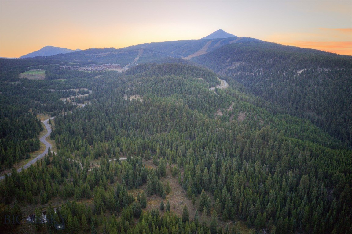 208 Outlook Trail Property Photo 31