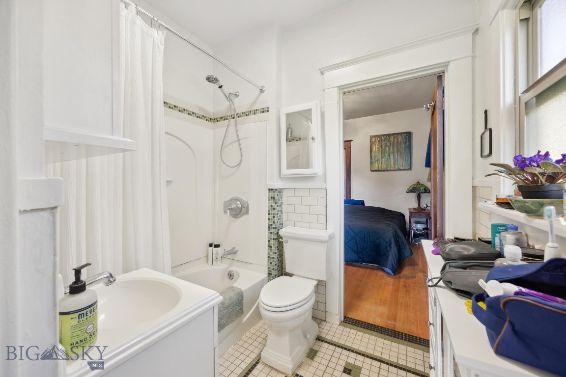 521 S Washington Property Photo 14