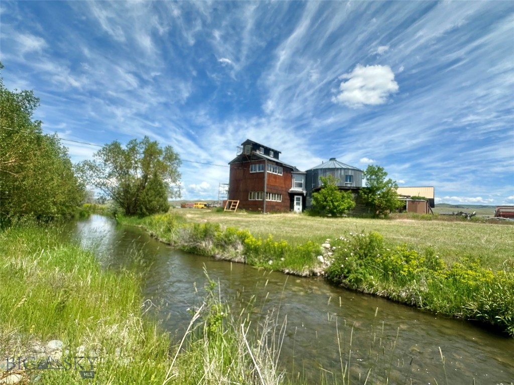 728 Madison River Road Property Photo 1