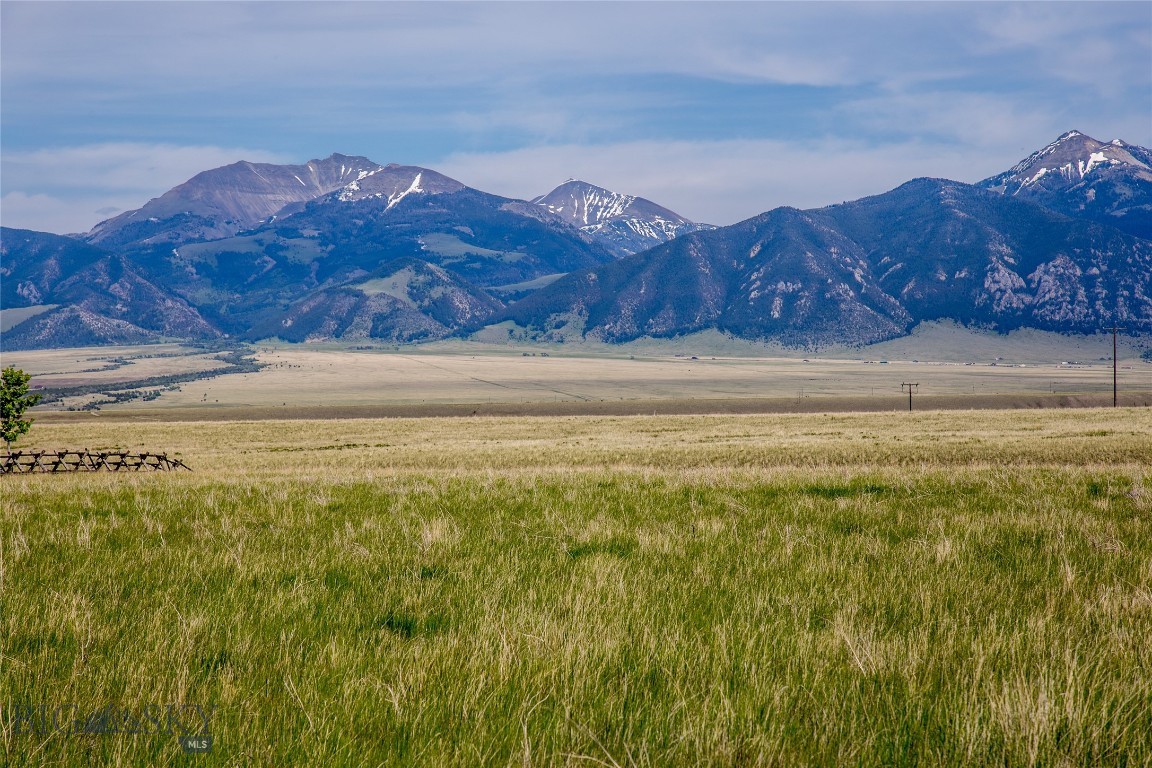 Lot 101 Pronghorn Meadows Property Photo 1