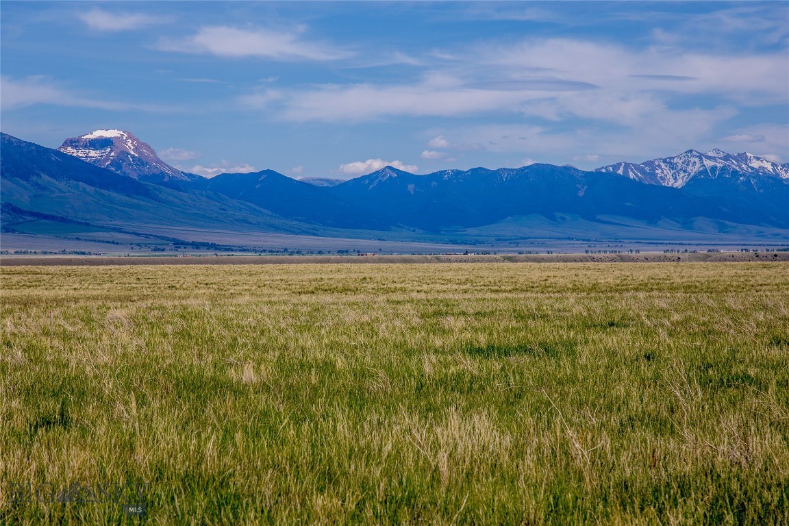 Lot 101 Pronghorn Meadows Property Photo 3