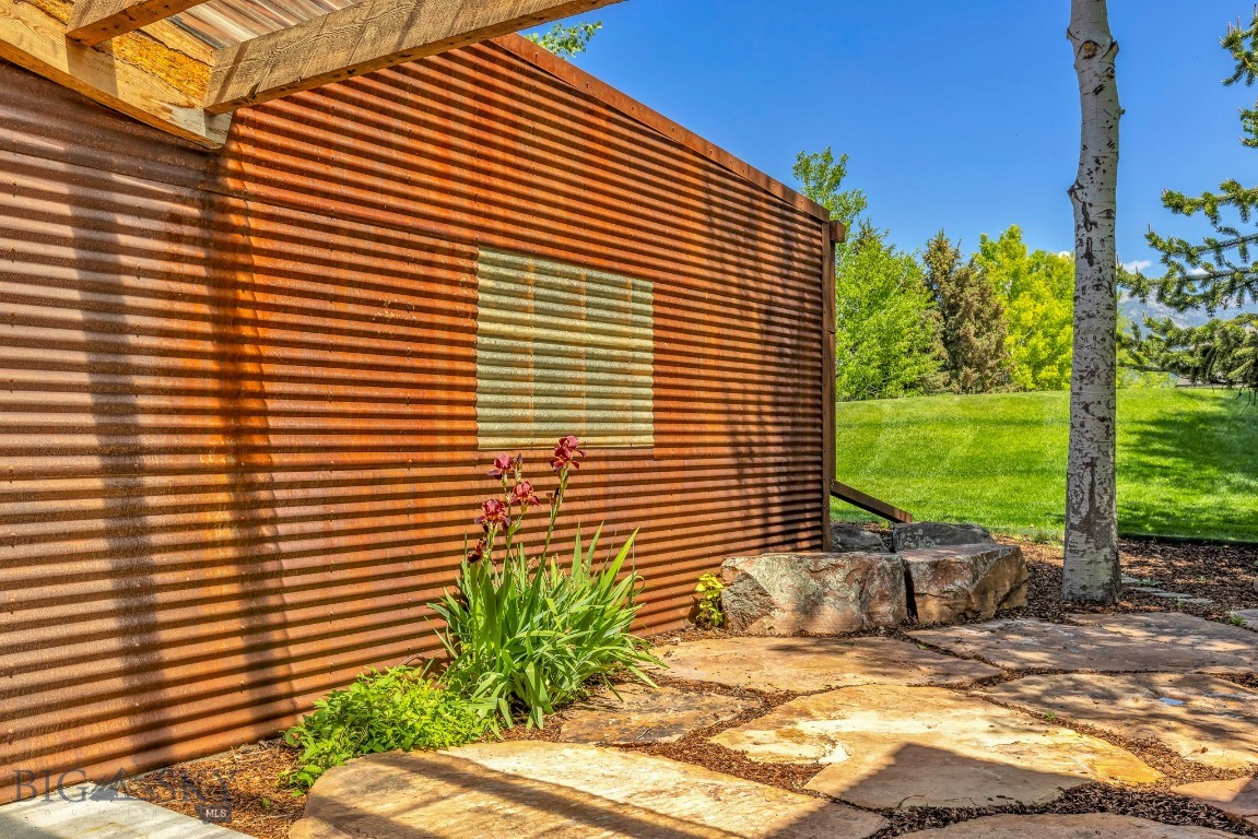2449 Turkey Red Lane Property Photo 6