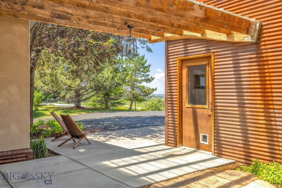 2449 Turkey Red Lane Property Photo 7