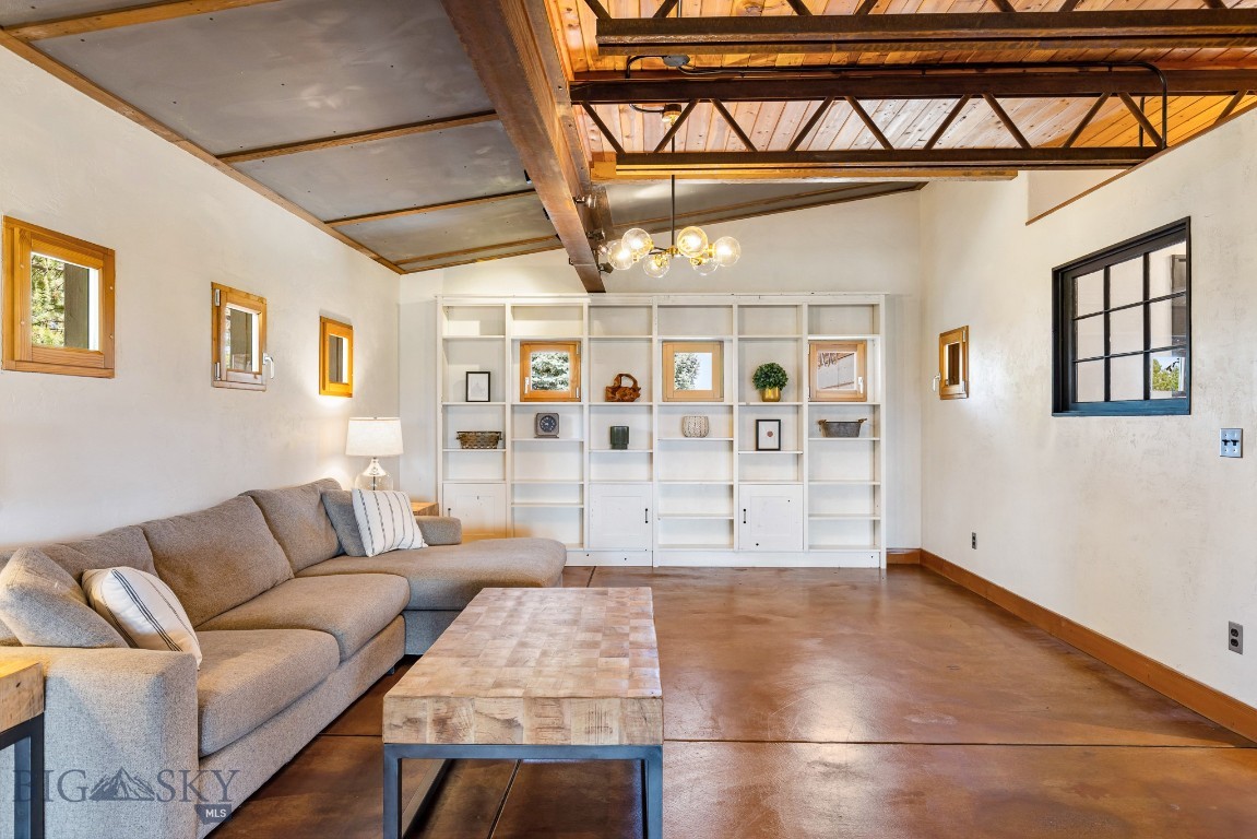 2449 Turkey Red Lane Property Photo 16