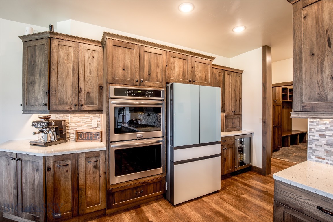 8 Sunset Court Property Photo 13
