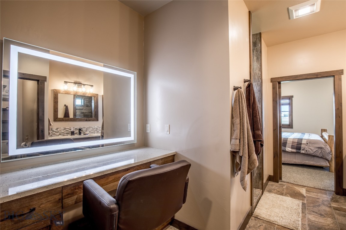 8 Sunset Court Property Photo 20