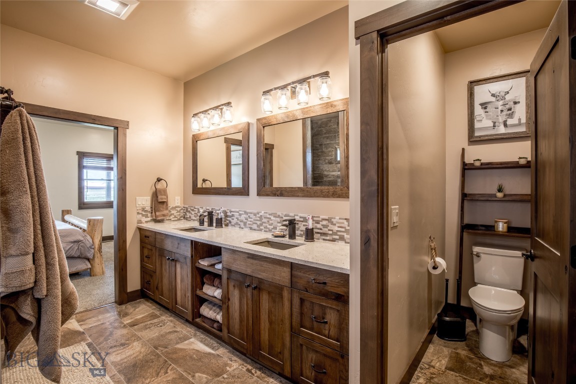 8 Sunset Court Property Photo 21