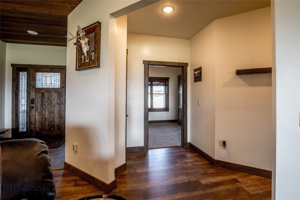 8 Sunset Court Property Photo 25