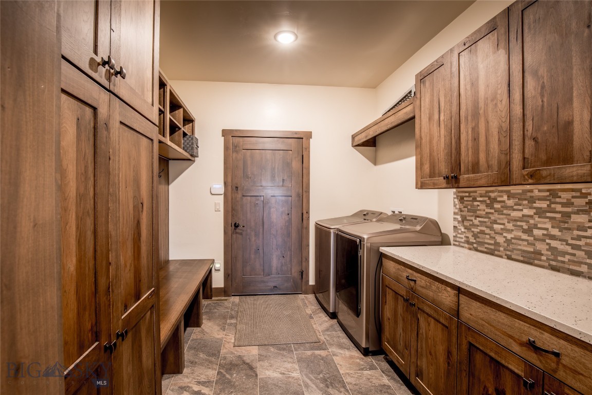 8 Sunset Court Property Photo 27