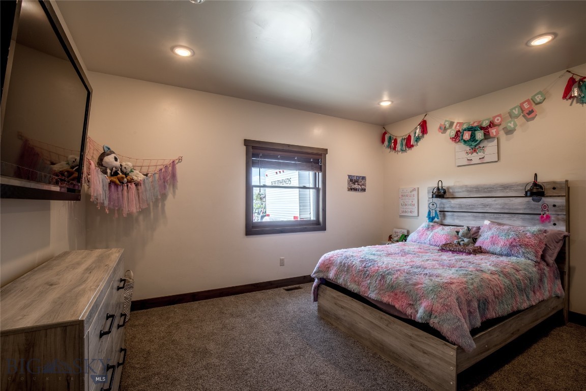 8 Sunset Court Property Photo 29