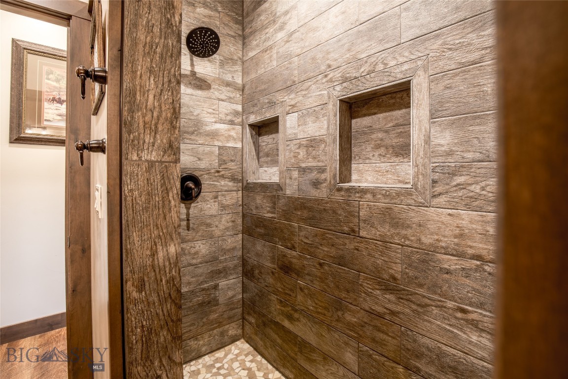 8 Sunset Court Property Photo 35