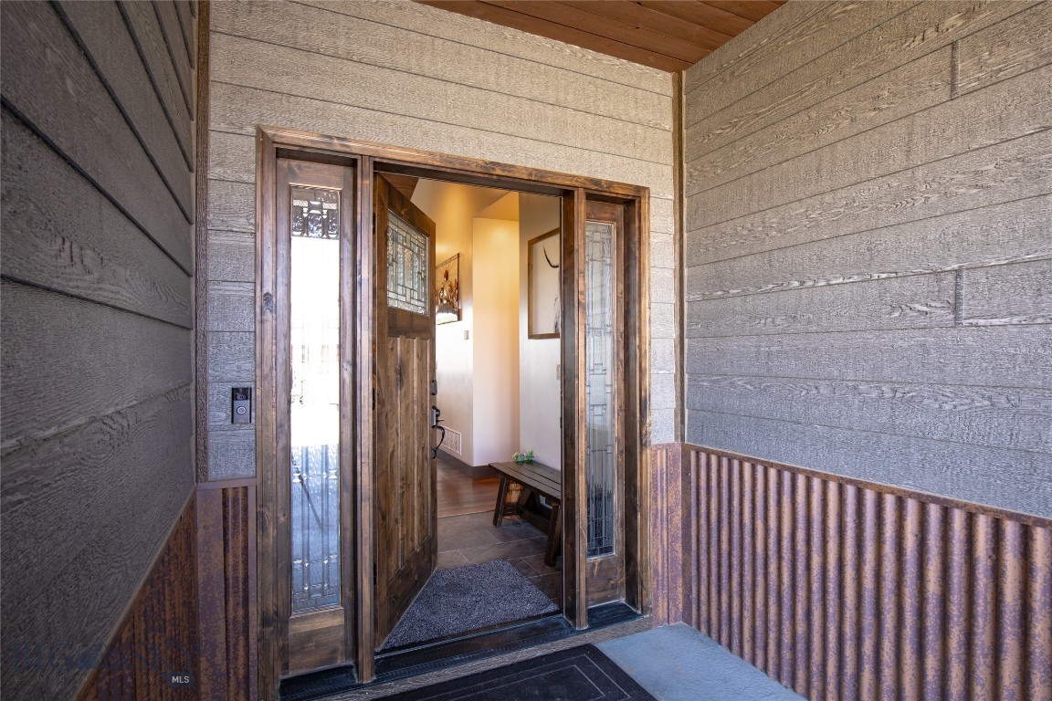 8 Sunset Court Property Photo 40