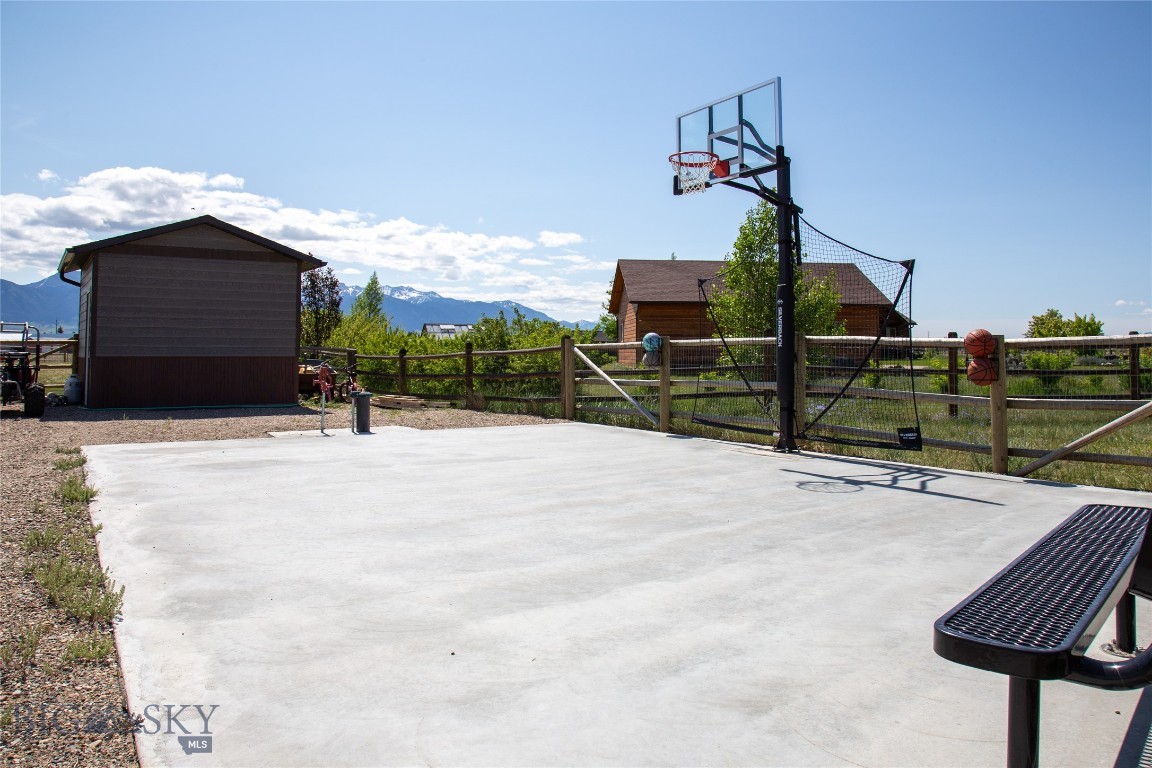 8 Sunset Court Property Photo 43