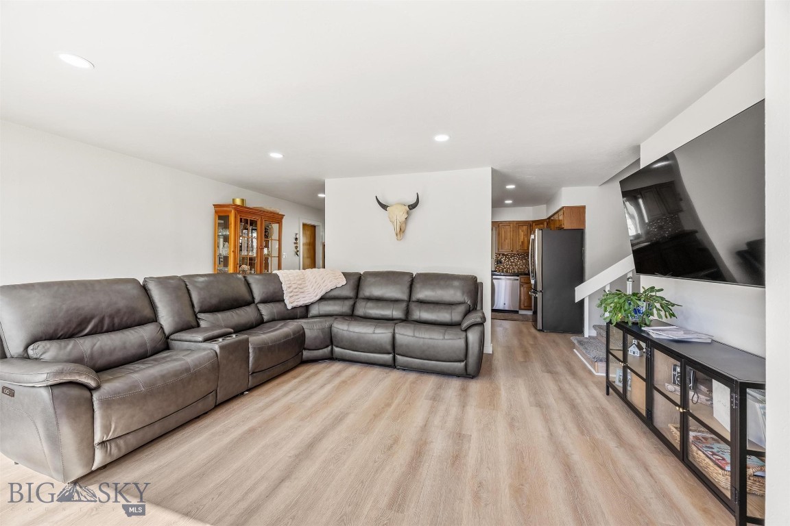 3301 Albany Property Photo 5