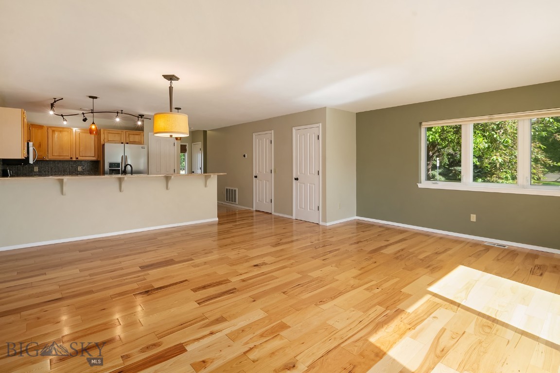 104 S Yellowstone Avenue 1 Property Photo 8