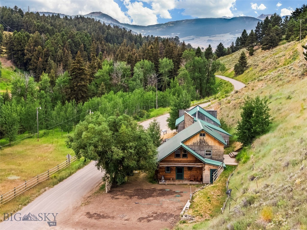 537 Jardine Road