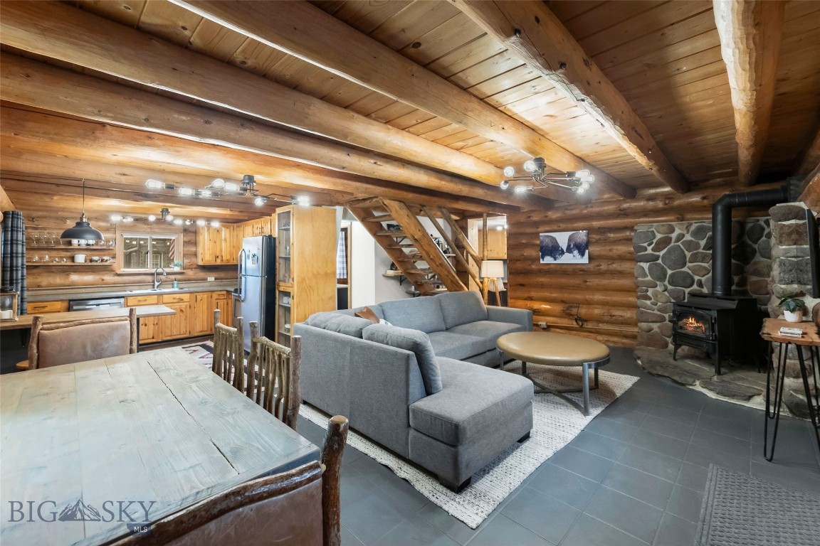 537 Jardine Road Property Photo 14