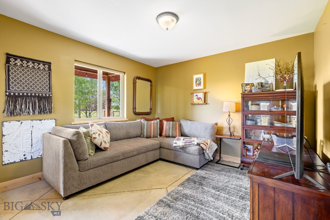13 Blue Wing Road Property Photo 48