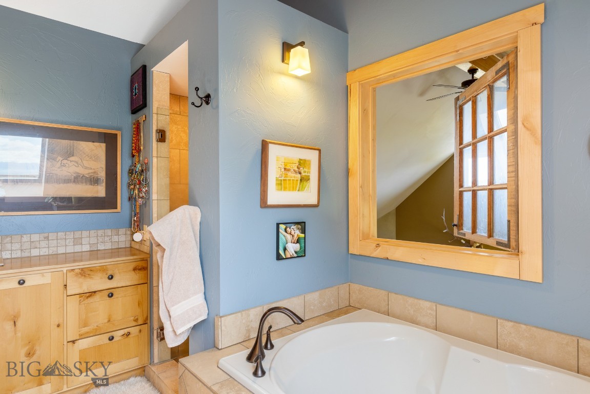 13 Blue Wing Road Property Photo 64