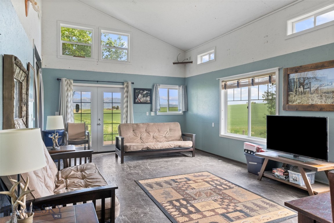 120 N Pine Butte Road Property Photo 7