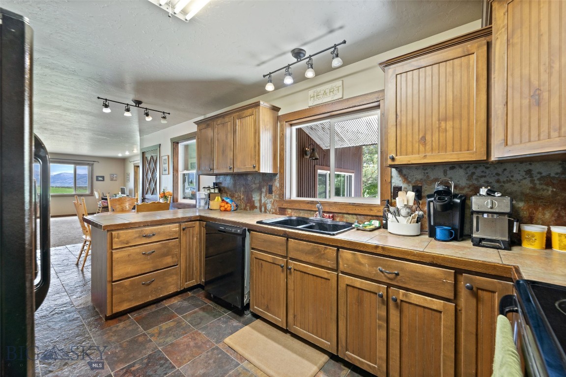 120 N Pine Butte Property Photo 17