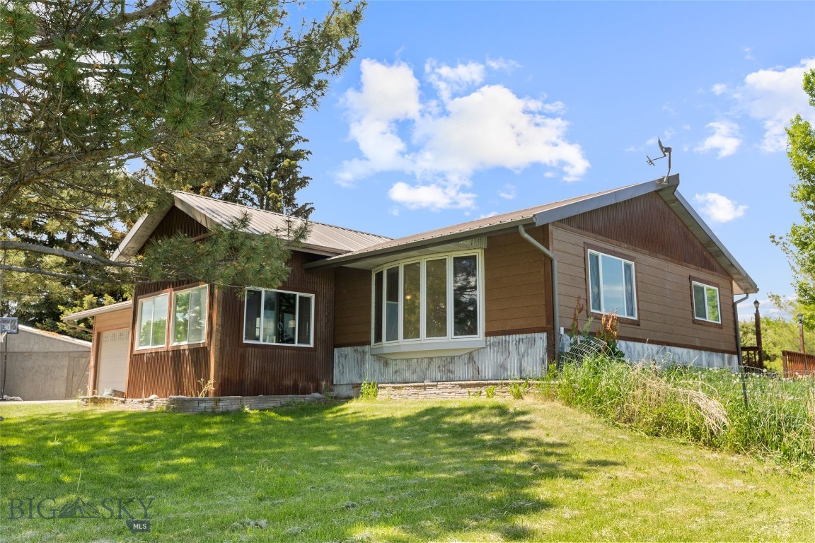 120 N Pine Butte Road Property Photo 1