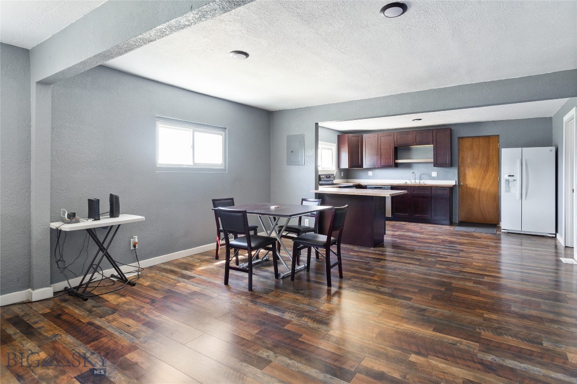 4053 Wynne Avenue Property Photo 5